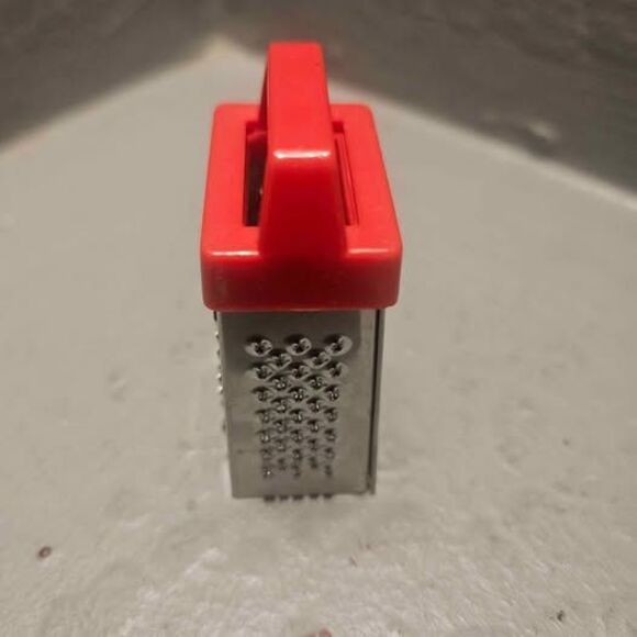 Nutmeg Grinder Mini Box Cheese Grater - Picture 2 of 5